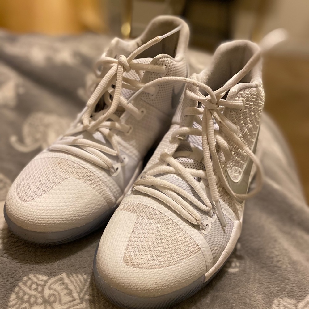 Nike Kyrie 3